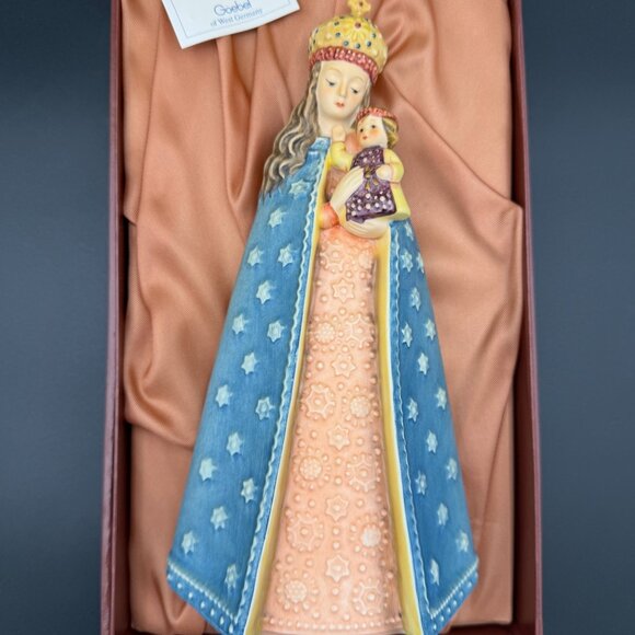 Hummel Figurine "Supreme Protection" - Picture 5 of 5